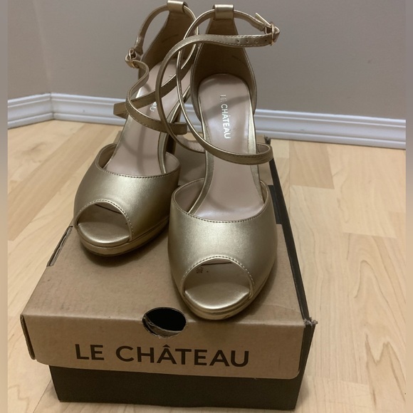 Le Château high heeled strap sandals: size 7 US - Picture 1 of 7